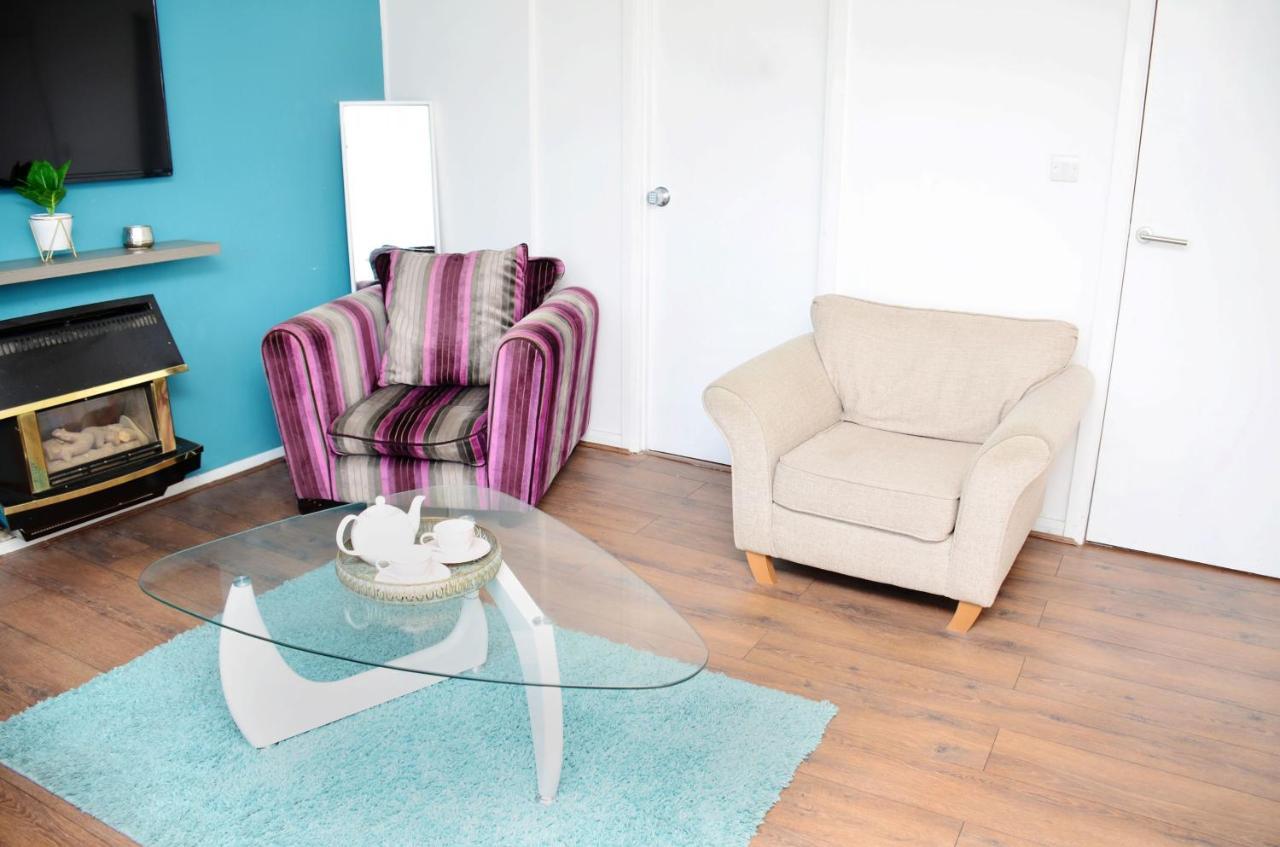 Sm Dreams Unlimited Serviced Accommodation- Stanwell-Staines-Heathrow エクステリア 写真