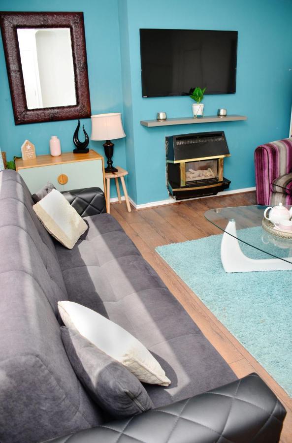 Sm Dreams Unlimited Serviced Accommodation- Stanwell-Staines-Heathrow エクステリア 写真