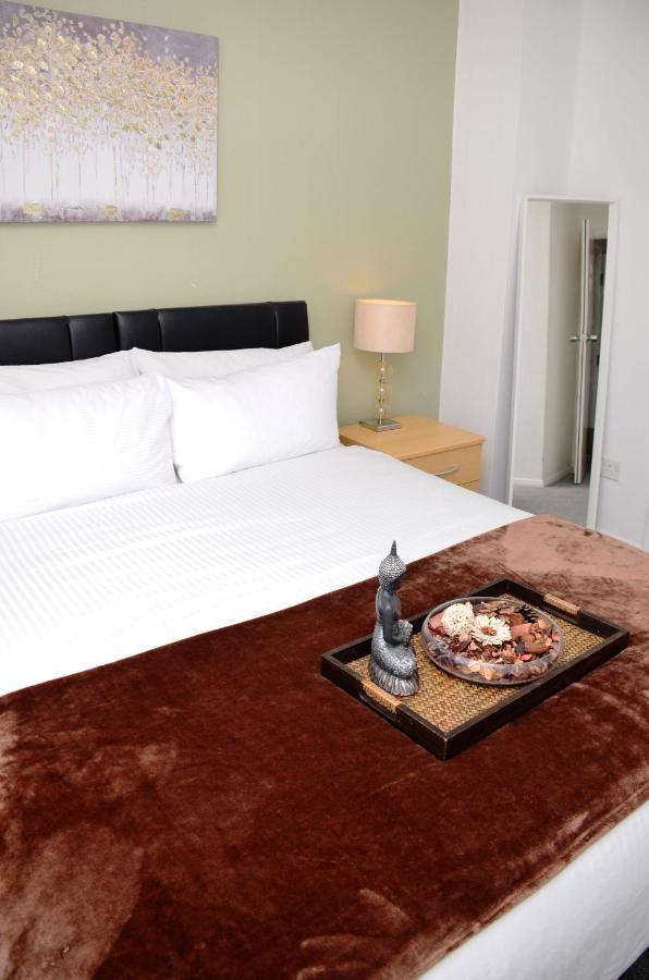Sm Dreams Unlimited Serviced Accommodation- Stanwell-Staines-Heathrow エクステリア 写真