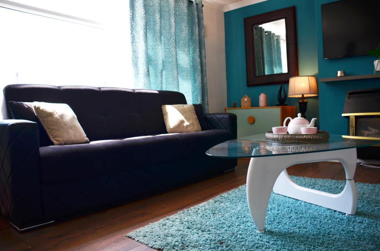 Sm Dreams Unlimited Serviced Accommodation- Stanwell-Staines-Heathrow エクステリア 写真